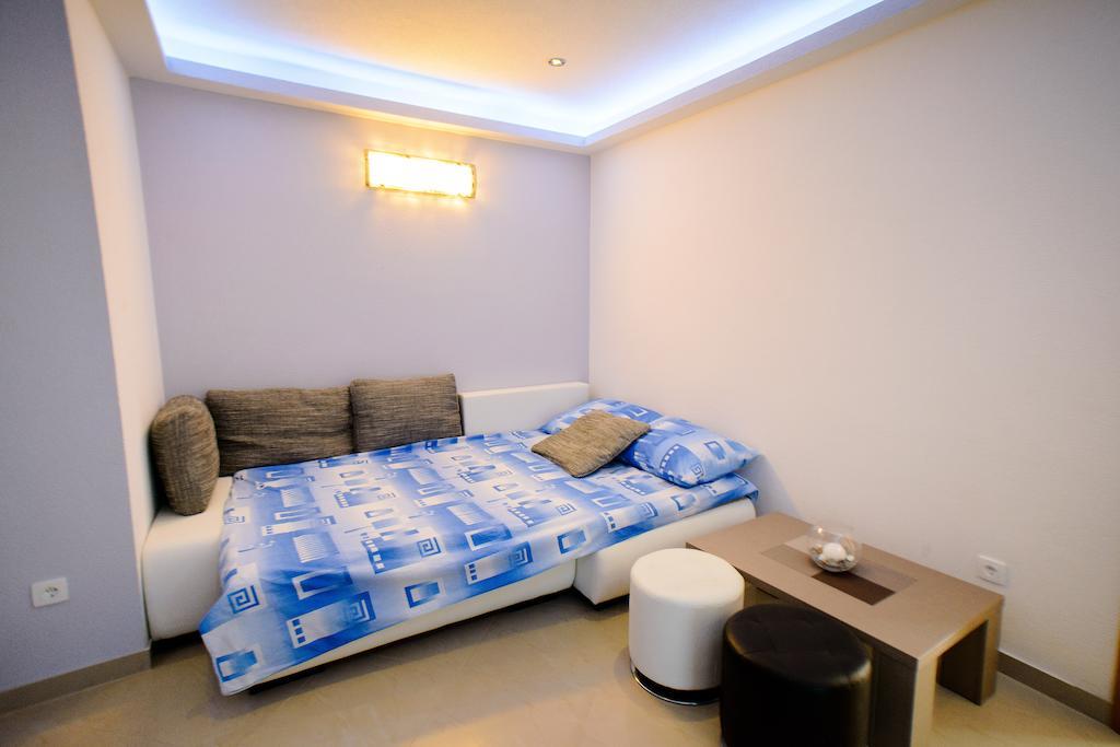 Lara Apartments Makarska Room photo